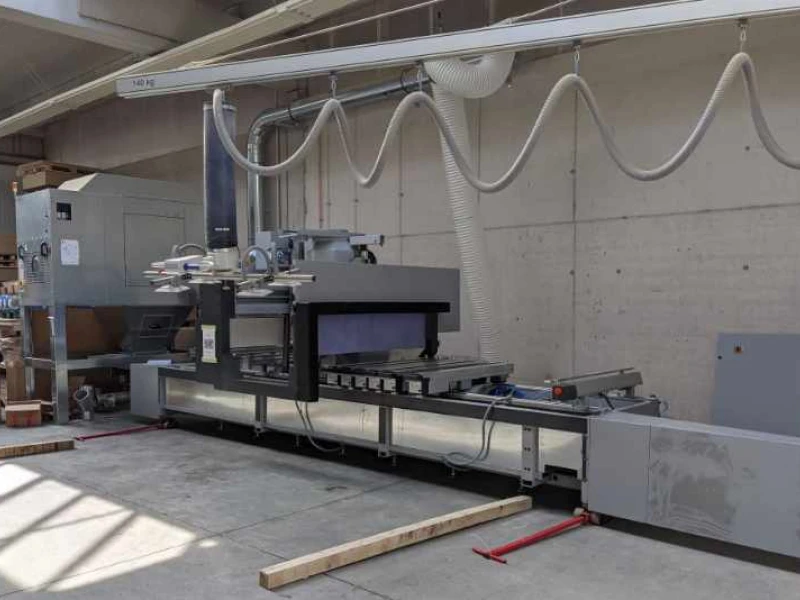 NEU: 5-Achs-CNC-Bearbeitungszentrum