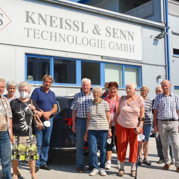 Senior Citizens' Association Erl visits KS